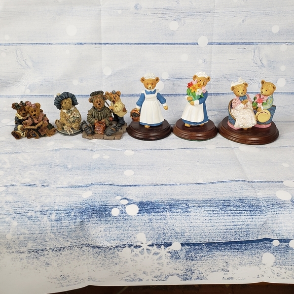 The upstairs Bears Kitty & Binkie, made in 1994 - 1996. Made of Resin durable.. - Picture 3 of 3